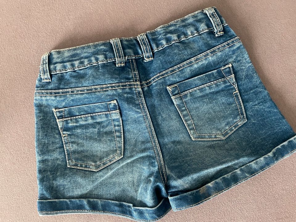 Jeans Shorts kurze Hose Gr. 116 122 Pailletten Glitzer in Gerstetten