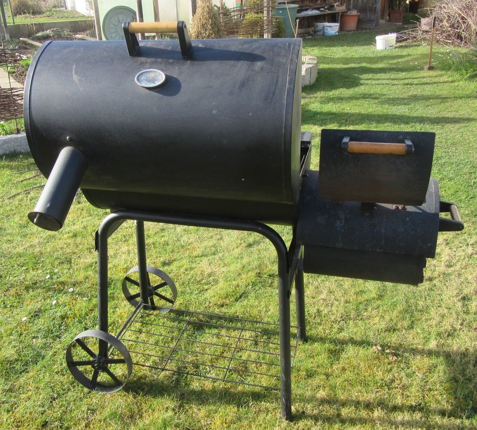 BBQ Smoker in Hollenbach