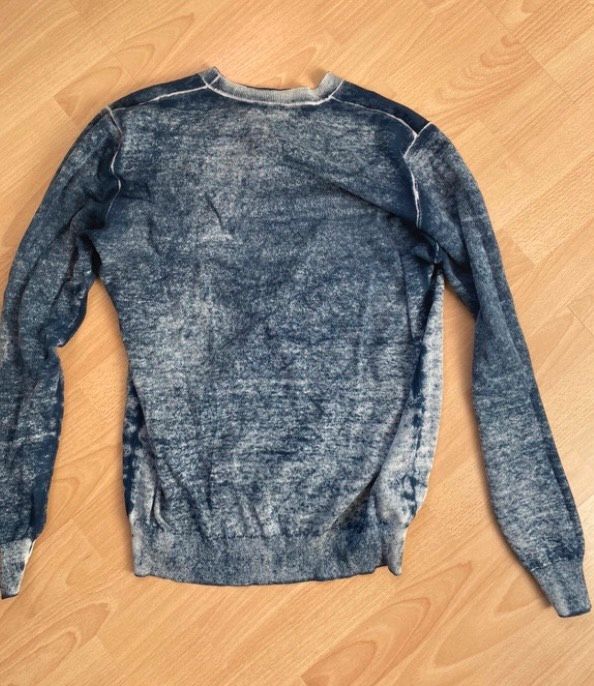 Guess Pullover/Sweatshirt , , Größe L , von beiden Seiten tragbar in Eisenhüttenstadt