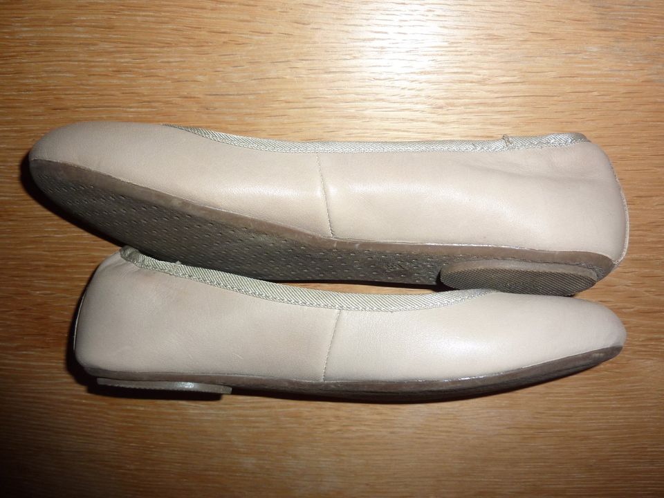 "ESPRIT" BALLERINAS - BEIGE - GR. 38 - KAUM GETRAGEN - TOP in Düsseldorf