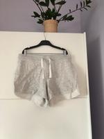 Bequeme Graue Shorts Größe 36/38 Rheinland-Pfalz - Ingelheim am Rhein Vorschau