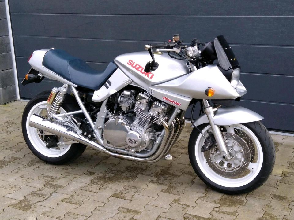 Suzuki Katana 750 in Vöhl