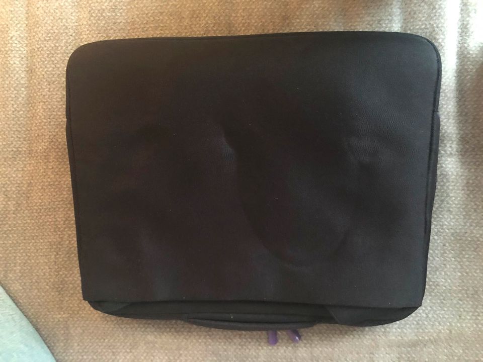 schwarze Laptop Tasche 17 Zoll in Düsseldorf