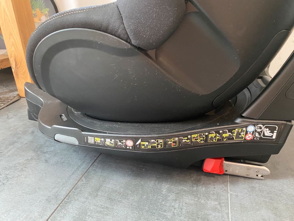 Britax Römer Kindersitz Dualfix M i-Size in Bestensee