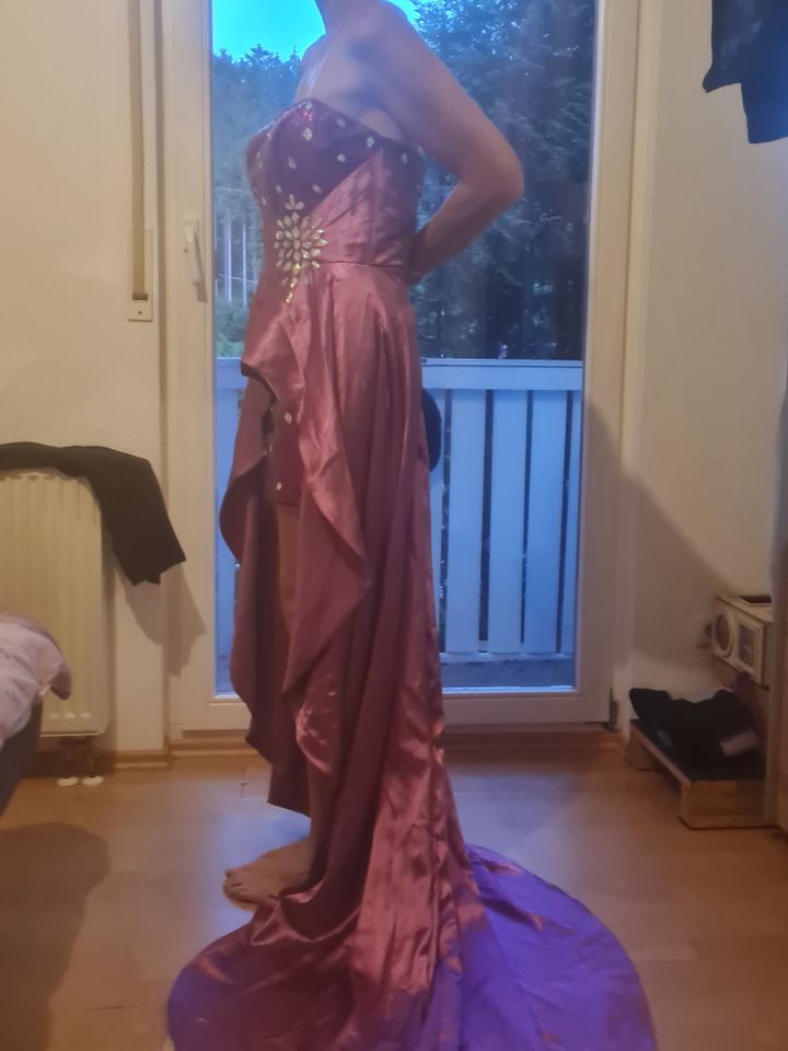 Kleid/Abendkleid in Eschau
