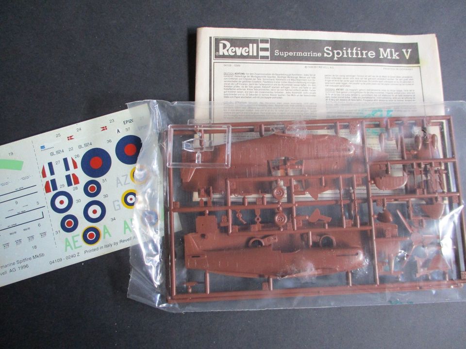 Revell 04109 1:72 Supermarine Spitfire Mk.V in Duisburg