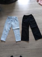 1x Yigga Jeans hellblau, 1x H & M Hose schwarz Stoff, Gr. 140 Bayern - Hof (Saale) Vorschau