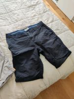 Review und Tom Tailor Shorts Herren kurze Hosen Paket Gr. 36 Chin Niedersachsen - Braunschweig Vorschau