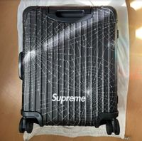 RIMOWA x SUPREME 49L neu Düsseldorf - Oberkassel Vorschau