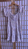 Kleid von Hollister, weiß mit Blümchen, Gr. M München - Bogenhausen Vorschau
