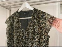 Stylische Kurzarm Bluse Camouflage millefleur grün schwarz M / 38 Berlin - Köpenick Vorschau