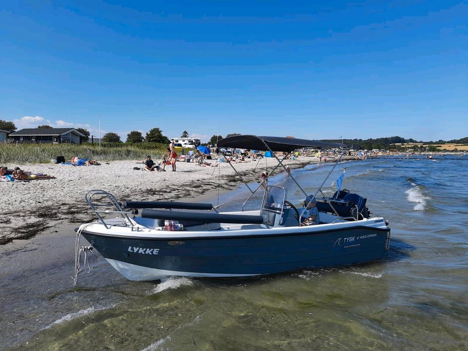 Konsolenboot Motorboot Angelboot 4,5m Tysk C 450 open in Simonsberg