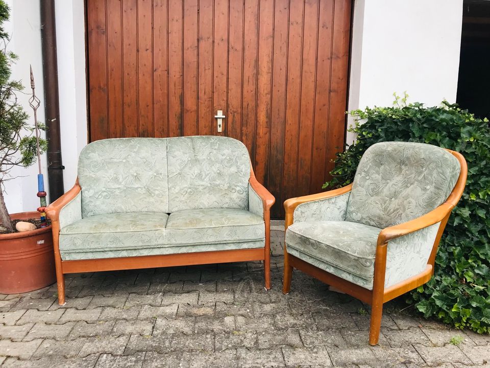 Sofa Couch Sessel vintage retro antik in Röttenbach (bei Erlangen)