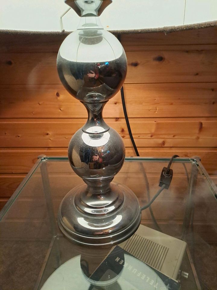 2 retro Nachttisch Lampen inkl Glastische, 70er,  gemütlich in Lohkirchen