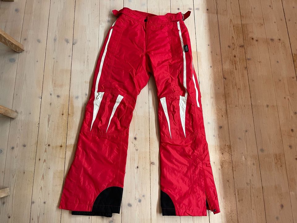 Skihose SCHÖFFEL Gr 38 rot Damen atmungsaktiv Venturi in  Nordrhein-Westfalen - Barntrup | eBay Kleinanzeigen ist jetzt Kleinanzeigen