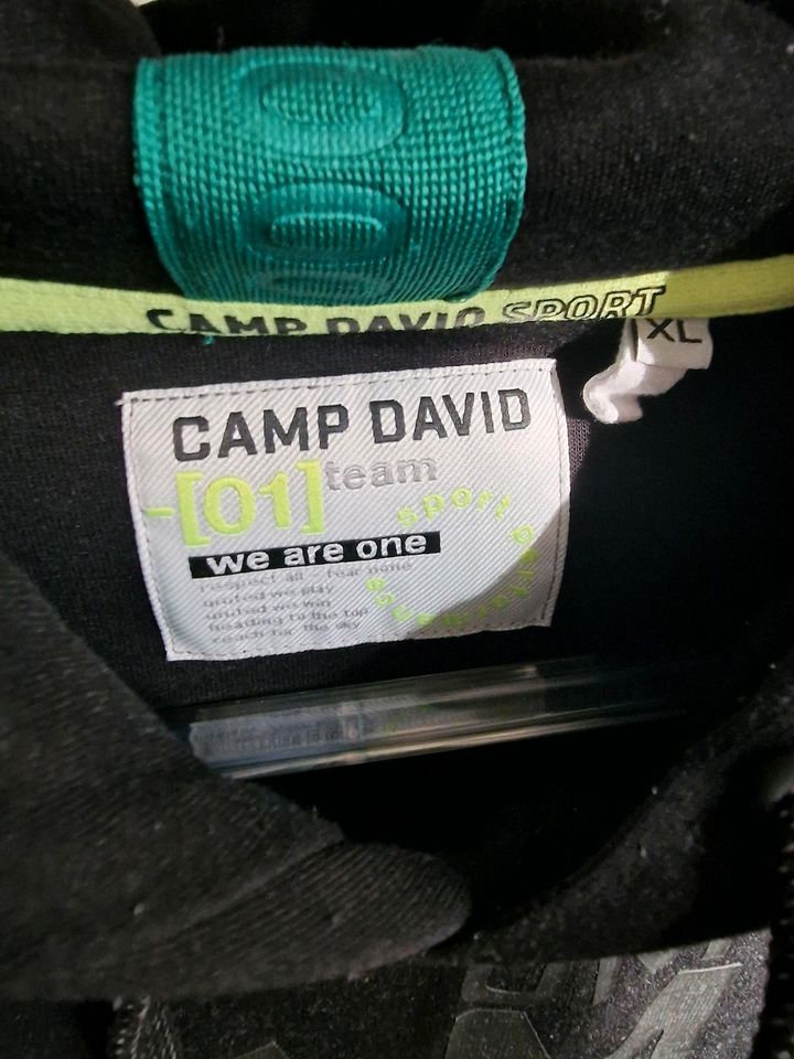 Camp David Hoodie in Berlin