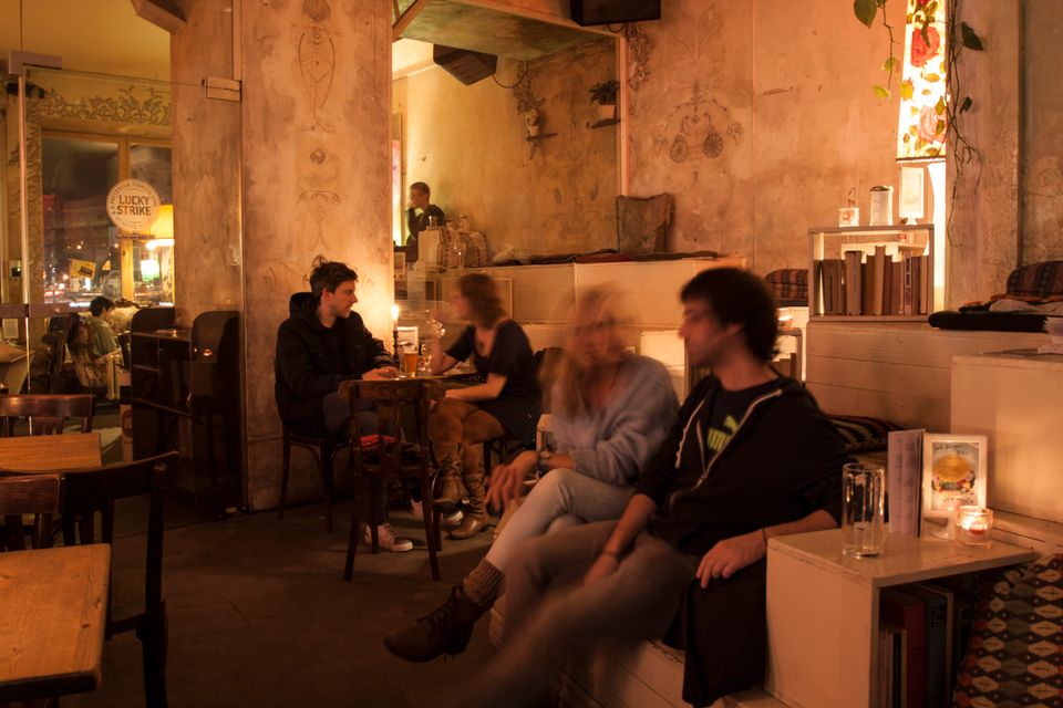 Service & Barmitarbeiter (m,w,d) für Bar/Café gesucht in Berlin