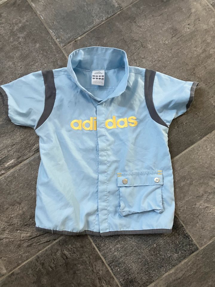 Adidas Shirt 98 in Kassel