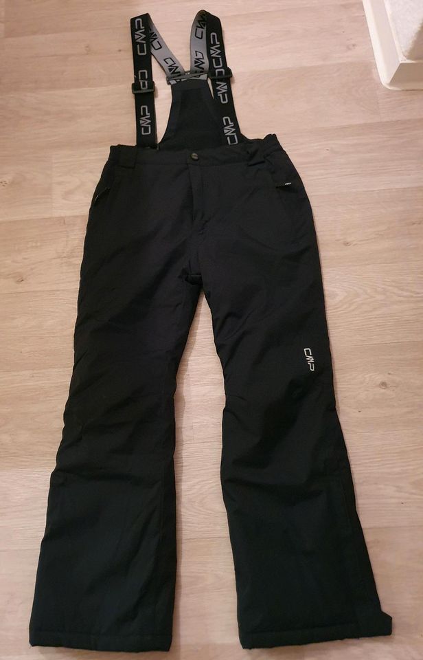 Schneehose Marke CMP *** Neuwertig*** Gr. 140 (NP 40,00 €) in  Sachsen-Anhalt - Querfurt | eBay Kleinanzeigen ist jetzt Kleinanzeigen