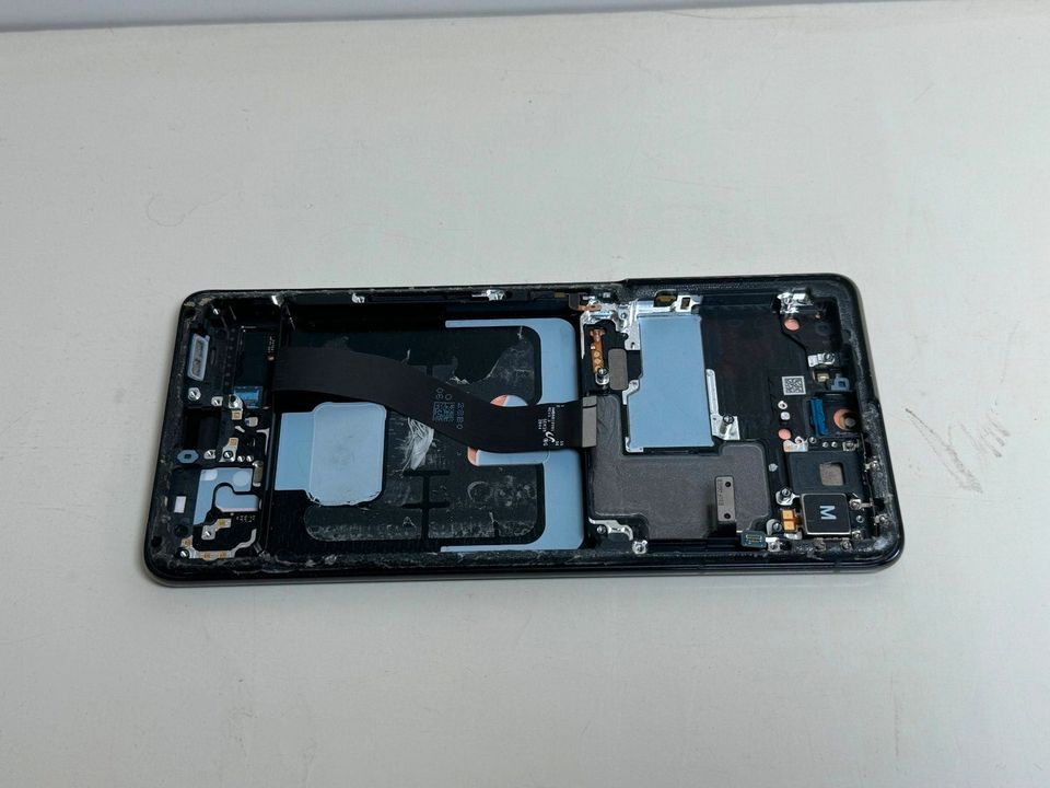 Samsung Galaxy S21 Ultra Display defekt Phantom black in Mönchengladbach