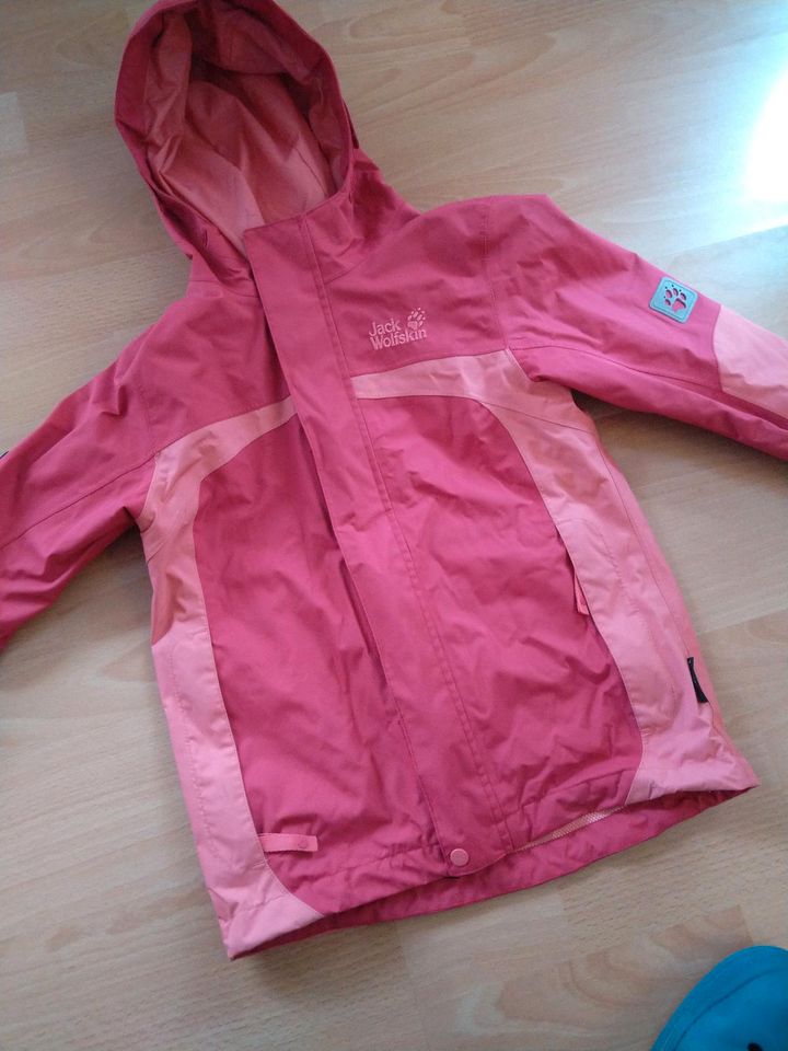 Jack Wolfskin Wind-/ Regen Jacke Gr. 128 Rosa in Jena