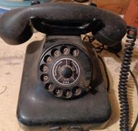 Telefon DDR W38 mit Wählscheibe Sachsen - Grimma Vorschau