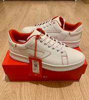 DIESEL S-Athene Sneaker, Weiß-Rot, Gr. 42, Brandneu, UVP 149€ Leipzig - Leipzig, Zentrum Vorschau