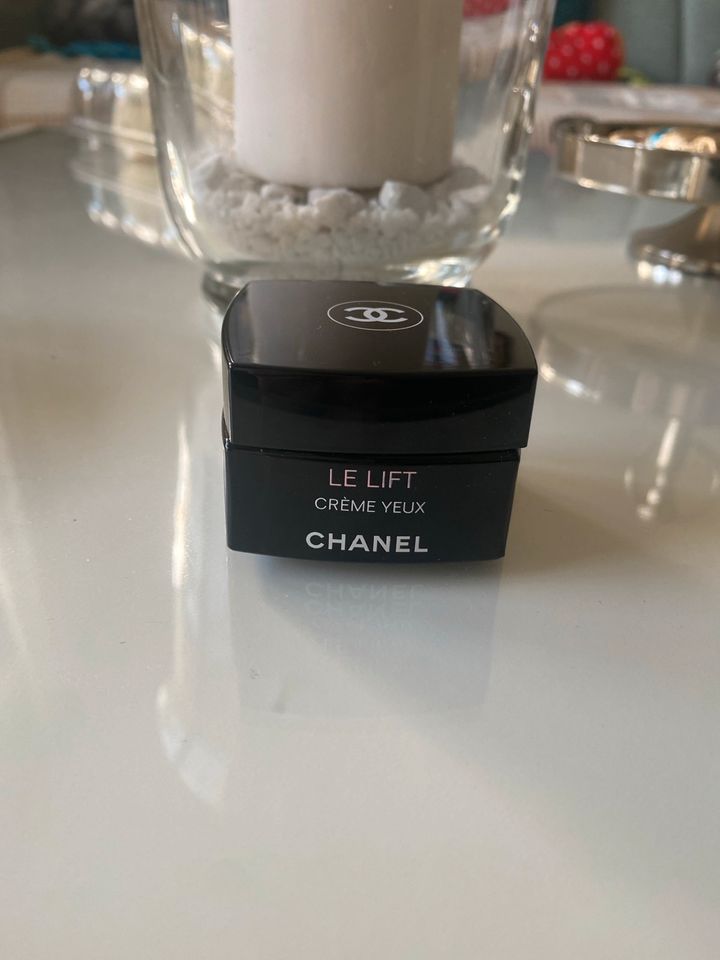 Chanel Le Lift Creme Yeaux Augencreme in Düsseldorf