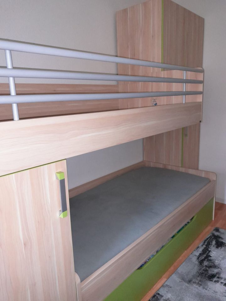 Kinderzimmer Prenneis mit Schreibtisch in Leipzig - Süd | eBay  Kleinanzeigen ist jetzt Kleinanzeigen