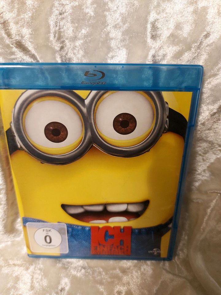 Ich einfach unverbesserlich 1-3 Blu Ray und Plüsch Minion ca.36cm in Kiel