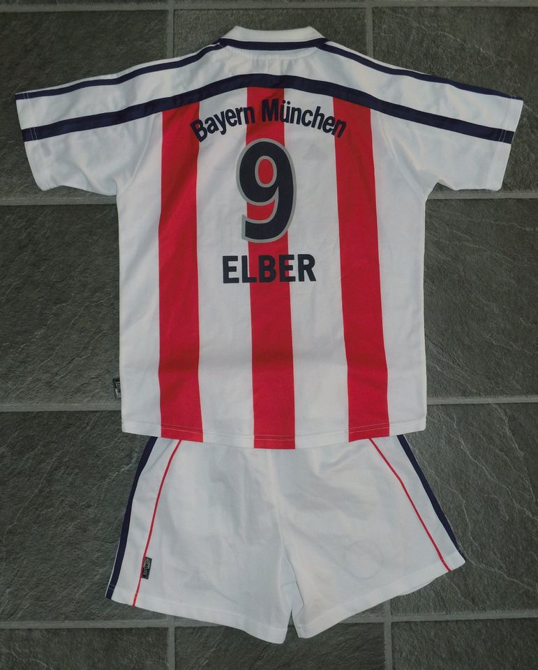 FC Bayern München Elber Trikot + Hose Gr. 164 in Hamburg