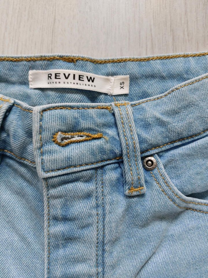 Jeansshort Review in Duisburg