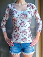 New Yorker Amisu Blumen Rosen Shirt Stretch Gr. XS weiß/rose Hessen - Limburg Vorschau