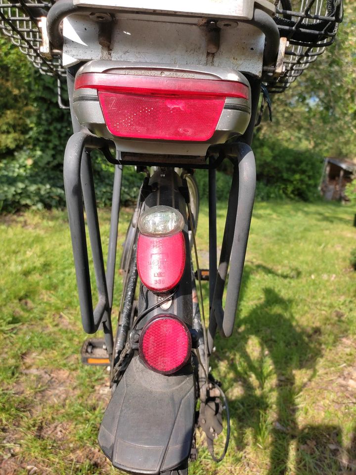 Damenfahrrad 28' 2015 zum E-Bike umgebaut in Grafschaft