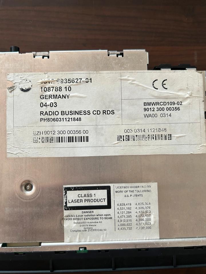 BMW e 46 Radio mit CD plus Anbauteile Mittelschacht / Konsole in Wathlingen