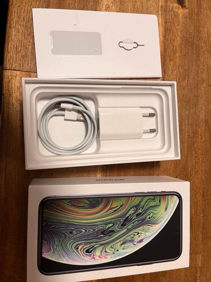 iPhone XS 256 GB Space Grey in Celle