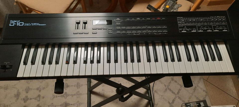 Roland D-10 Keyboard in Niederaula