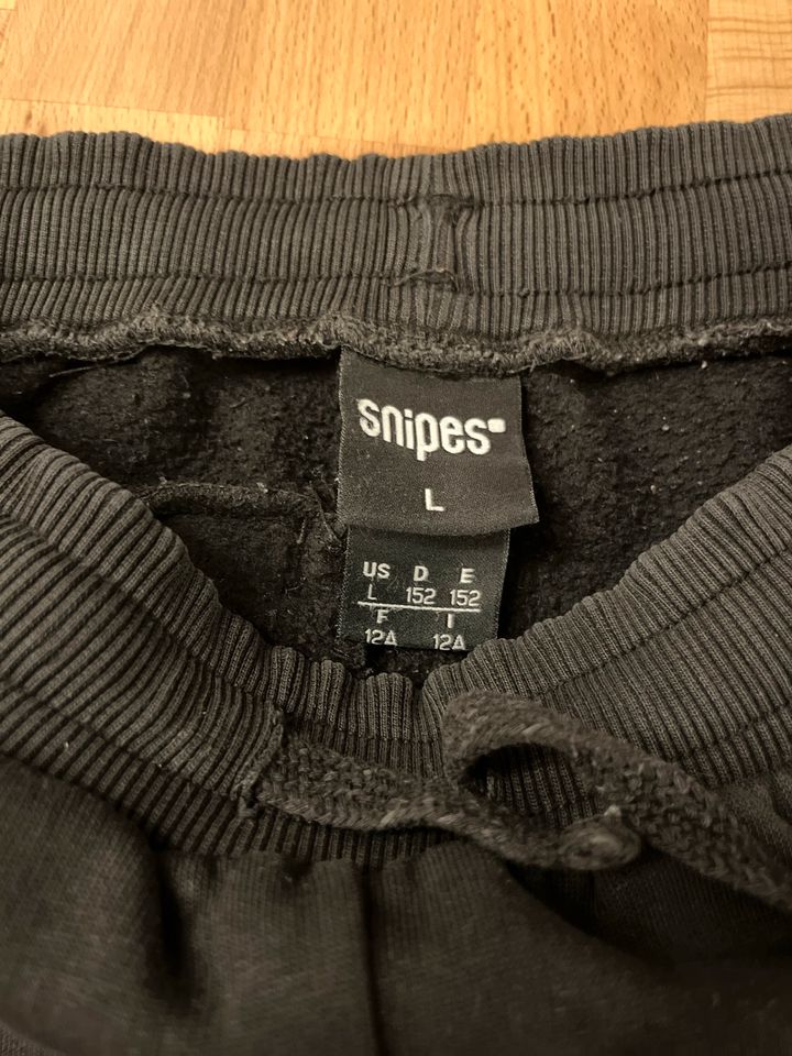 Snipes Sweatshort, Größe 152, schwarz in Kerpen