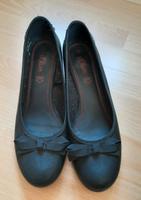 Pumps in schwarz von S. Oliver, Gr.37 Hessen - Langgöns Vorschau