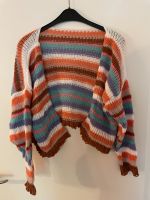 Bunte Strickjacke Bayern - Augsburg Vorschau