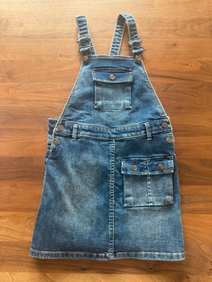 S.Oliver Jeans Kleid Gr. 128 in Kreuzau