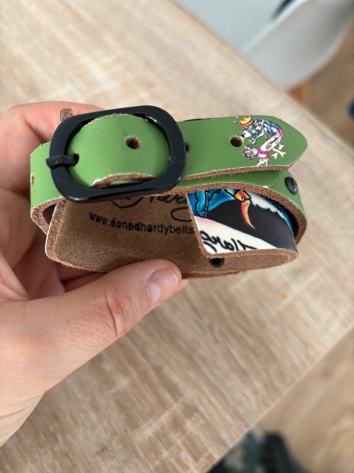 Schönes ungetragenes Ed Hardy Lederarmband in Kolbermoor