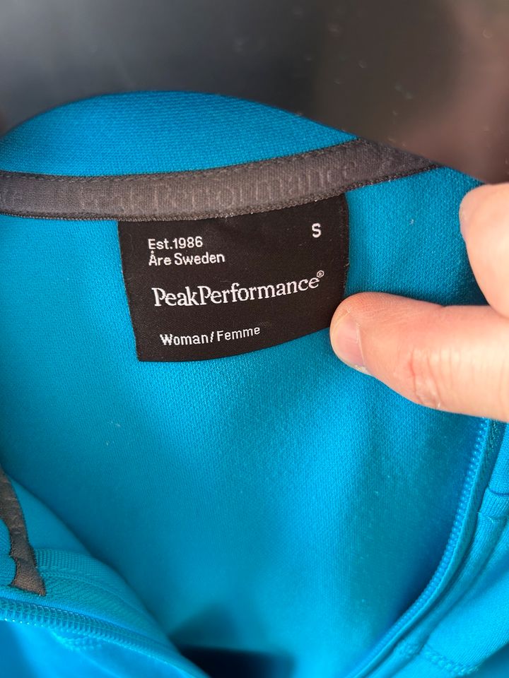 Peak Performence Damen Hoody blau Gr S in Bad Tölz