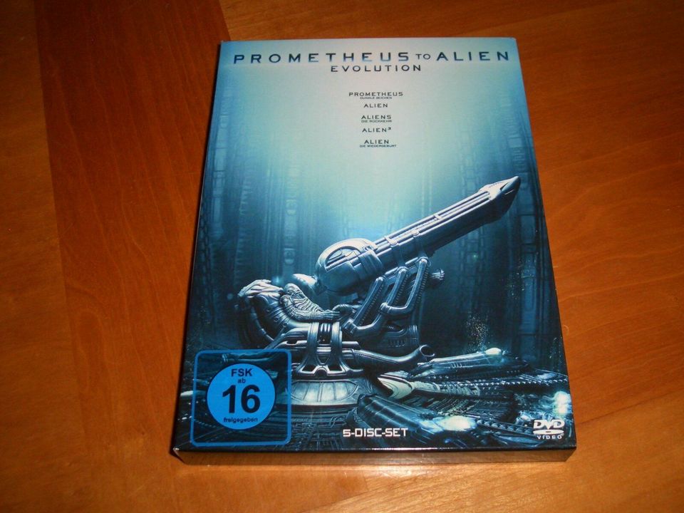 Prometheus to ALIEN 5 dvd in Offenbach