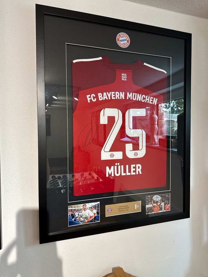 Trikotrahmen FC Bayern Müller Signiert Limitiert Trikot gerahmt in Öhringen