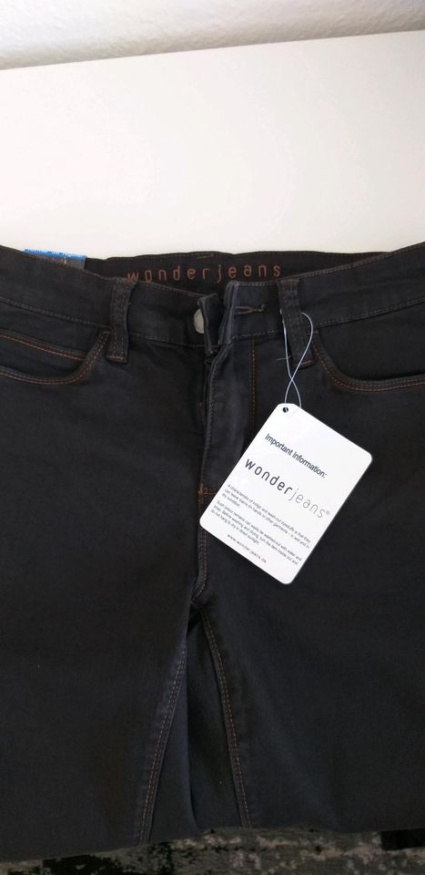 NEU mit Etikett Wonderjeans Damen Markenmode in Viersen