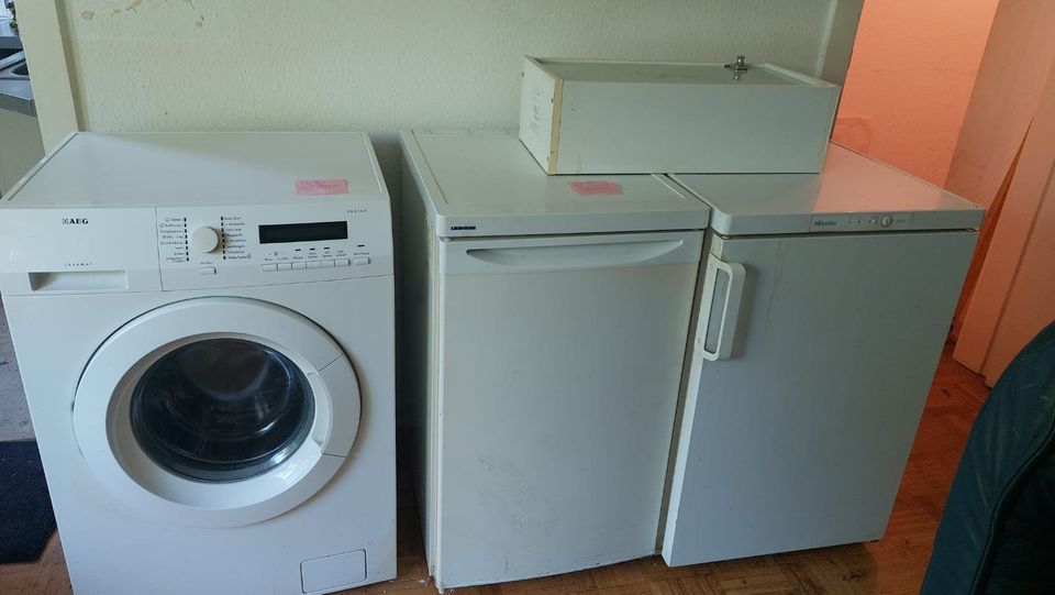 Waschmaschine, Kühl – u. Gefrierschrank + mehr, Notverkauf in Hamburg
