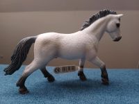 Schleich Pferd, Camargue Hengst neu mit Fähnchen, 137103 Hessen - Hanau Vorschau