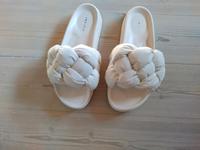 INUIKKI Sommersandalen in weiss Größe 39 Nordrhein-Westfalen - Willich Vorschau