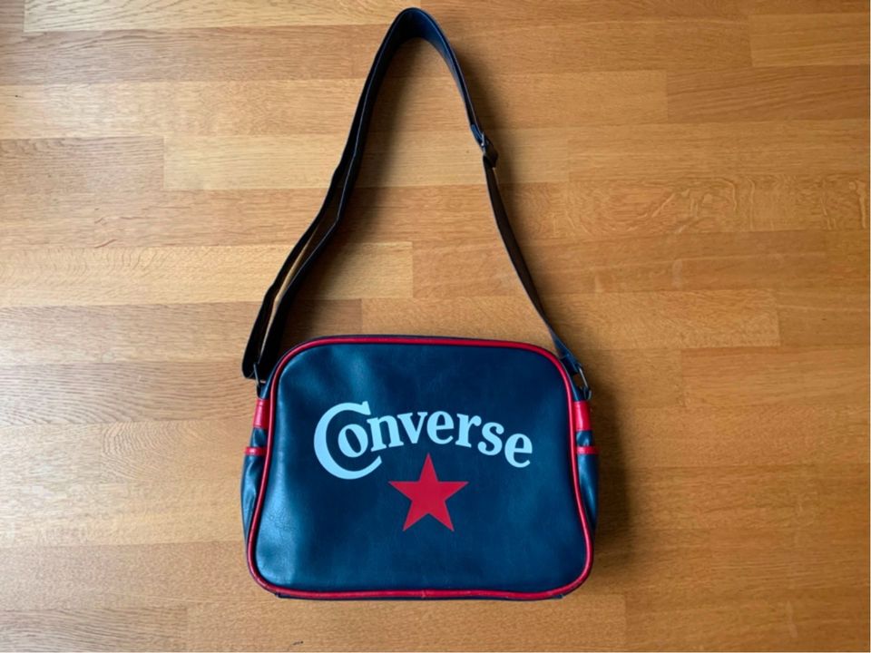 CONVERSE Tasche Umhängetasche Vintage Retro Schule Sport Freizeit in Essen  - Essen-Werden | eBay Kleinanzeigen ist jetzt Kleinanzeigen